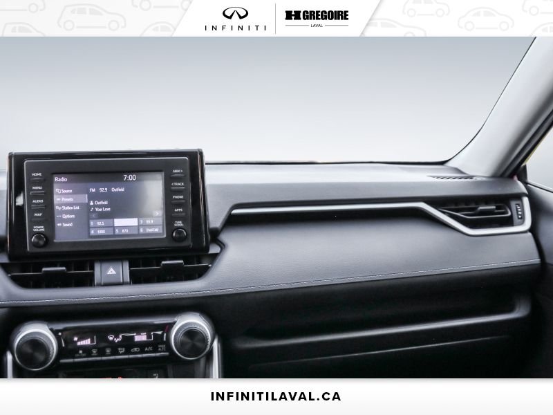 2020 Toyota Rav 4 Red Blainville - photo #23
