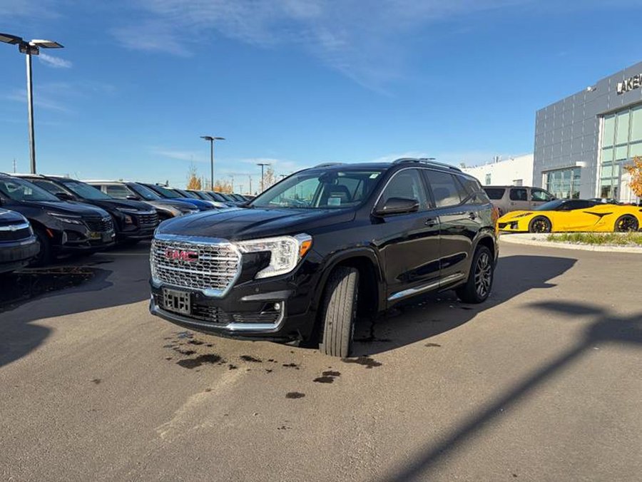 2022 GMC Terrain Denali AWD 1.5T | Power Sunroof Black