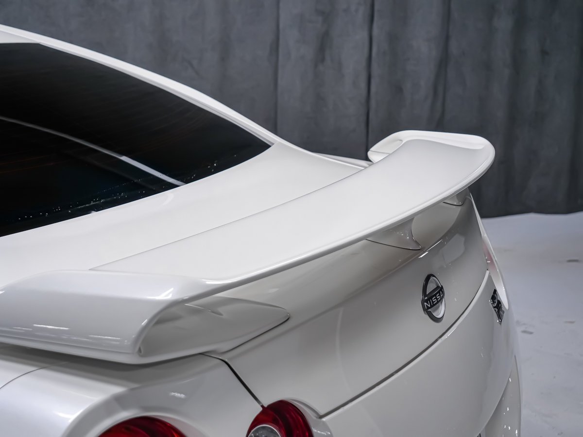 Nissan GT-R PREMIUM 2023 Blanc Montréal - photo #17