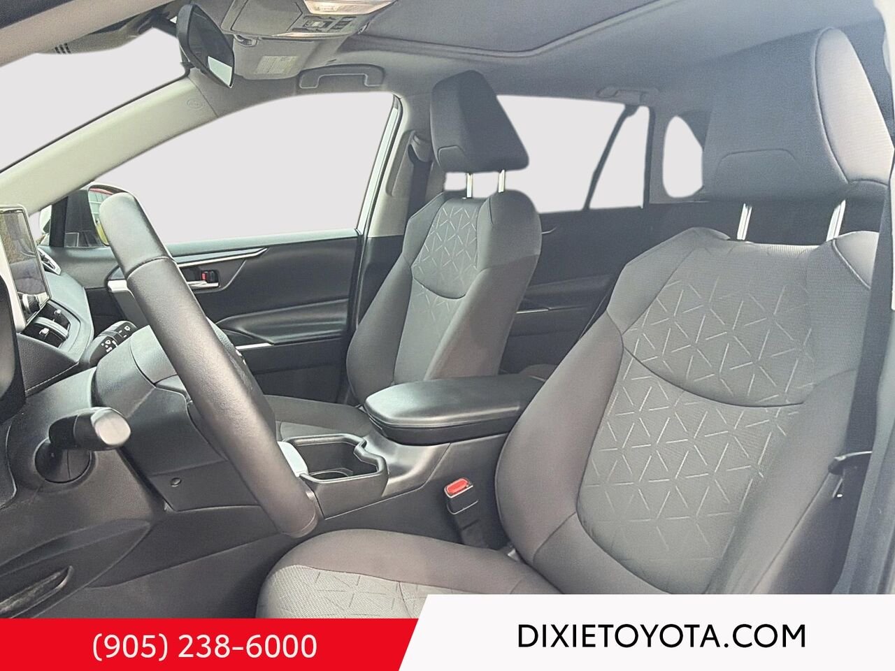 2023 Toyota RAV4 Hybrid XLE AWD / CLEAN CARFAX / HEATED SEATS / MOONROOF / ALLOY WHEELS / CARPLAY AND ANDROID AUTO White Mississauga - photo #8