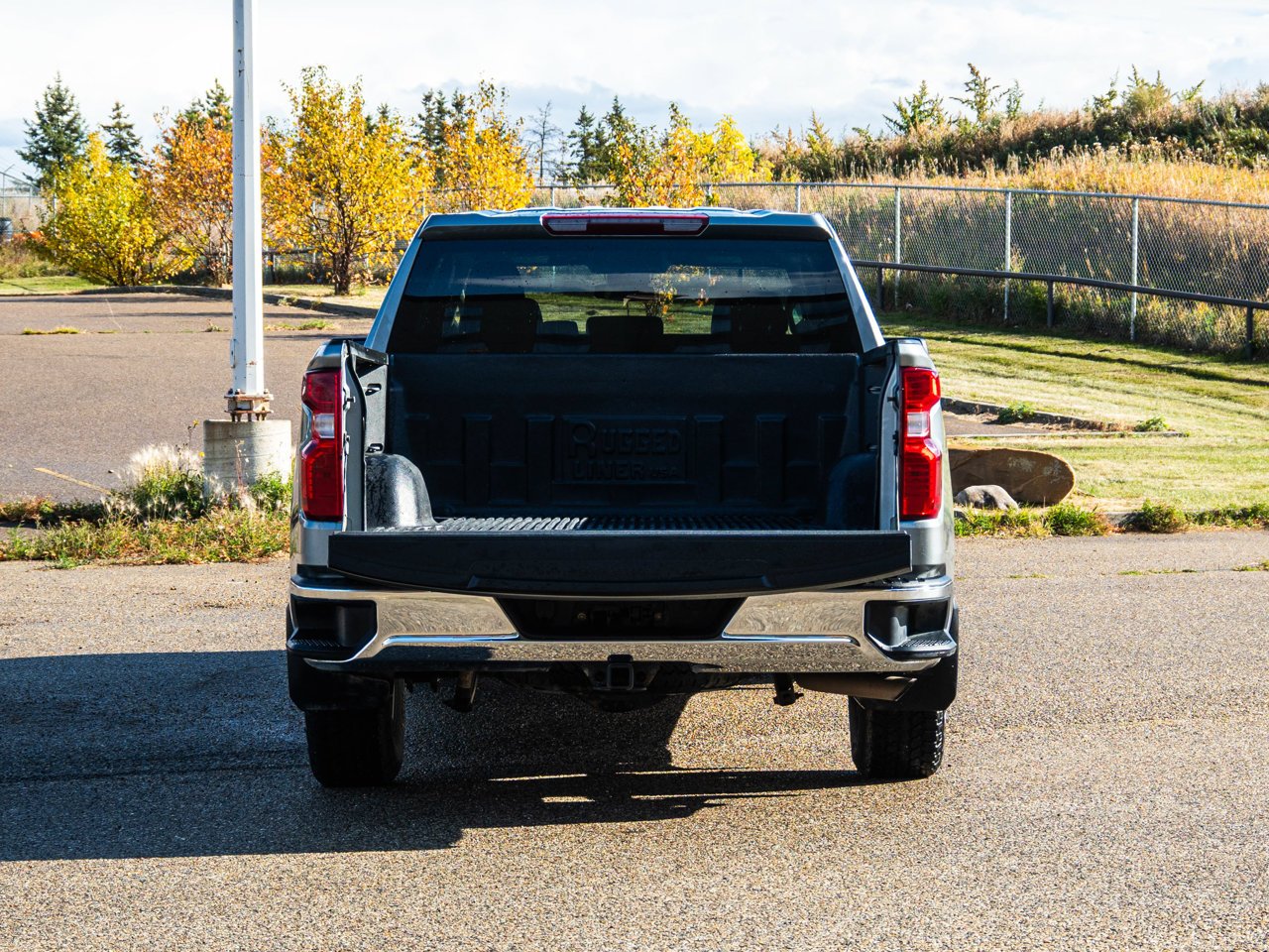 2025 Chevrolet Silverado 1500 4WD Crew Cab 147 LT Grey Sherwood Park - photo #15
