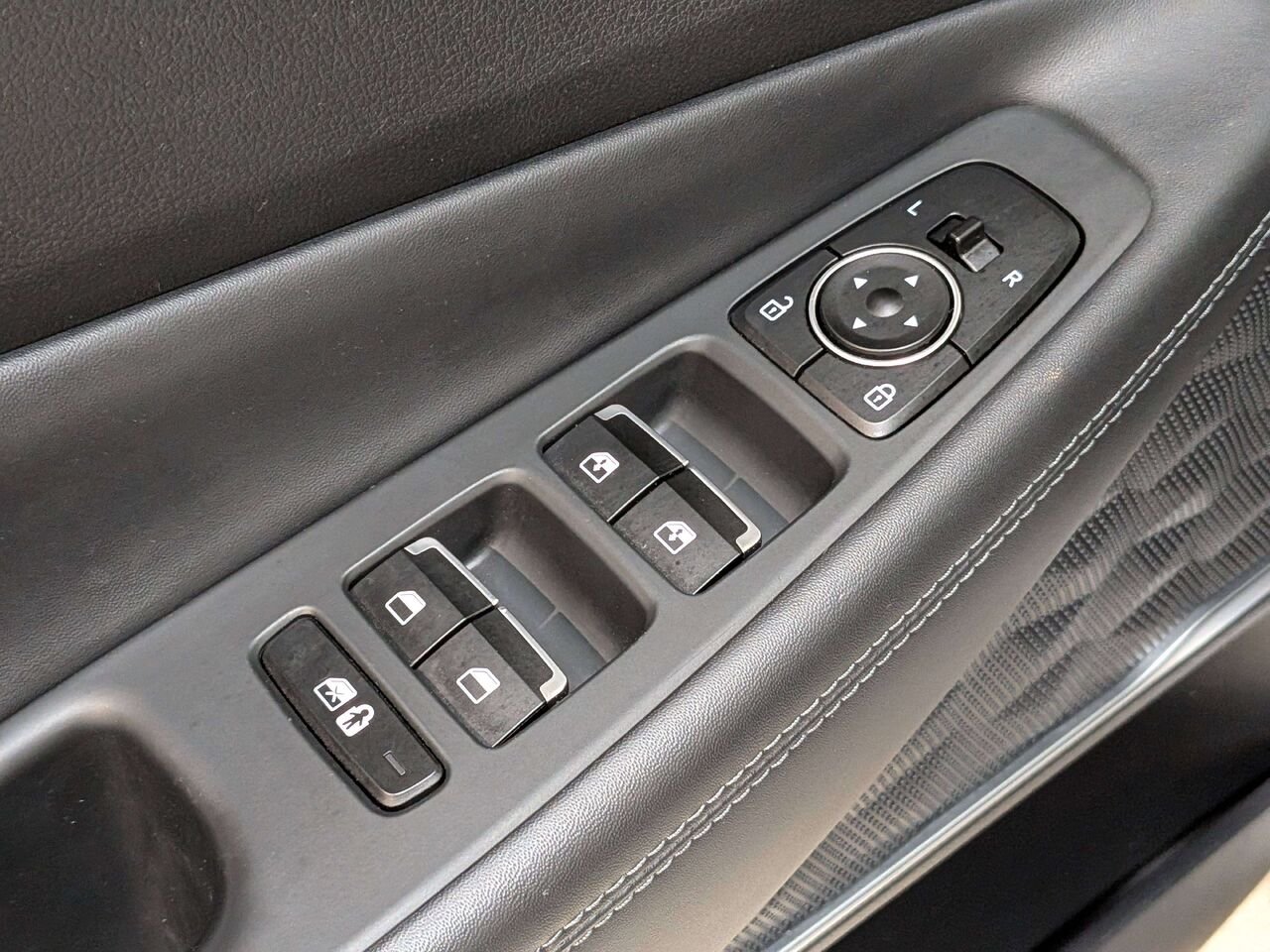 2022 Hyundai Santa Fe Plug-In Hybrid Luxury AWD Silver Val-David - photo #35