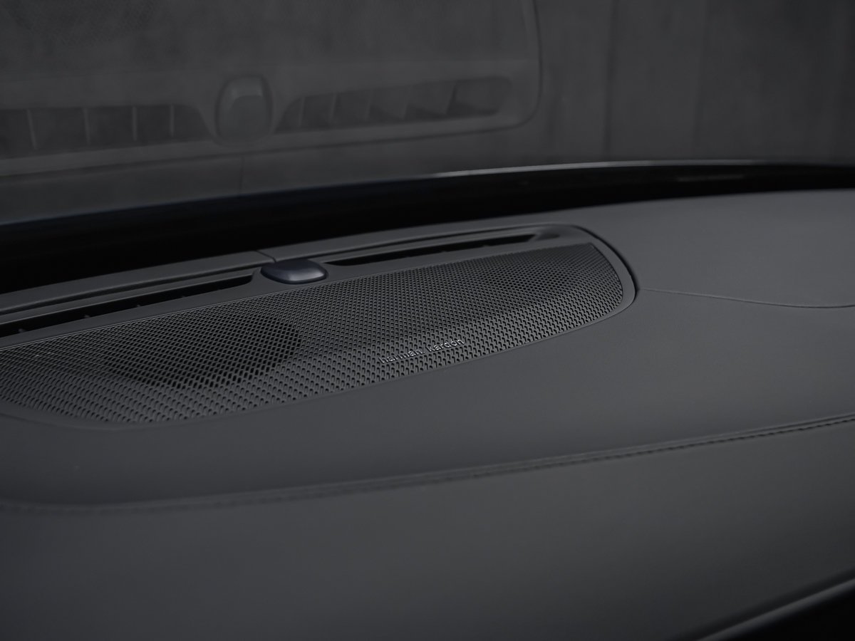 2026 Volvo XC90 B6 ULTRA DARK AVANCÉ CLIMAT 7 PLACES CAMÉRA 360° Blue Montreal - photo #12
