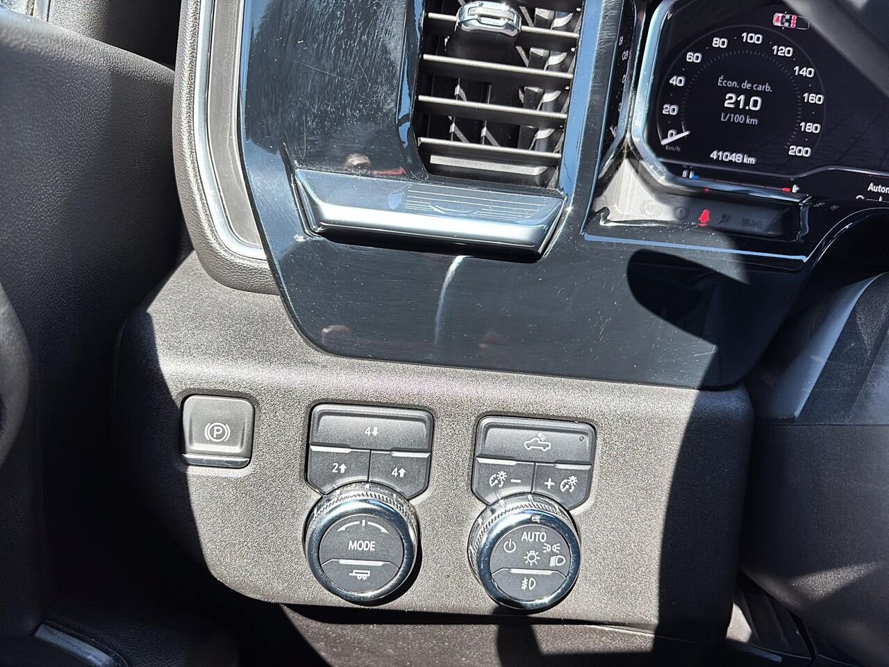 GMC SIERRA 2500HD SLE 2024 Blanc Saint-Hyacinthe - photo #14