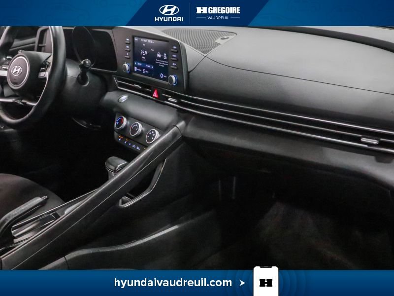 Hyundai Elantra YR832 | Preferred IVT 2022 Bleu Laval - photo #29