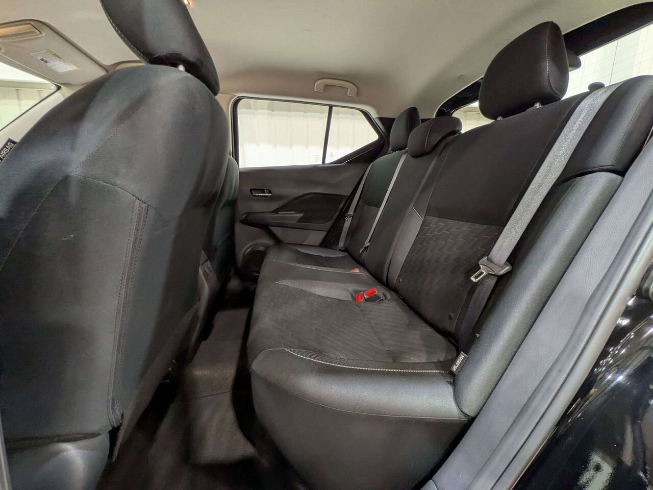2025 Nissan Kicks Play SV FWD Black Val-David - photo #10
