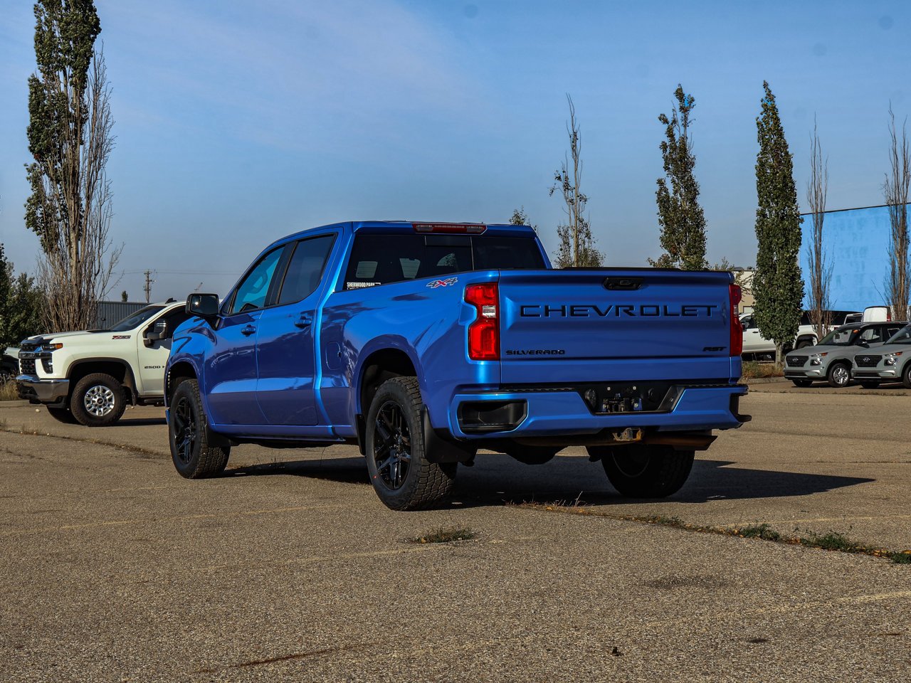 2025 Chevrolet Silverado 1500 4WD Crew Cab 147 RST Blue Sherwood Park - photo #5