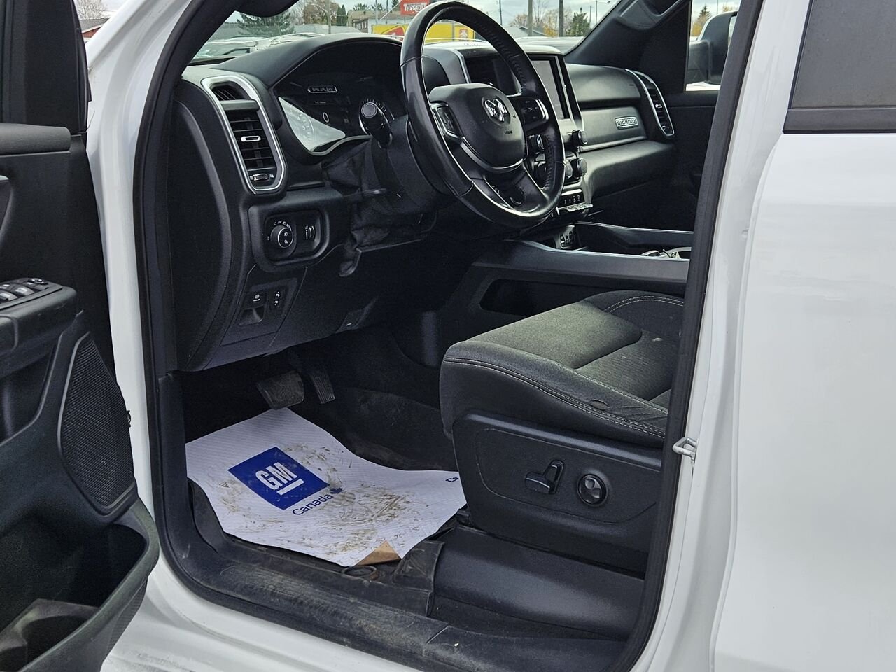 2020 Ram 1500 Big Horn Rouyn-Noranda - photo #8