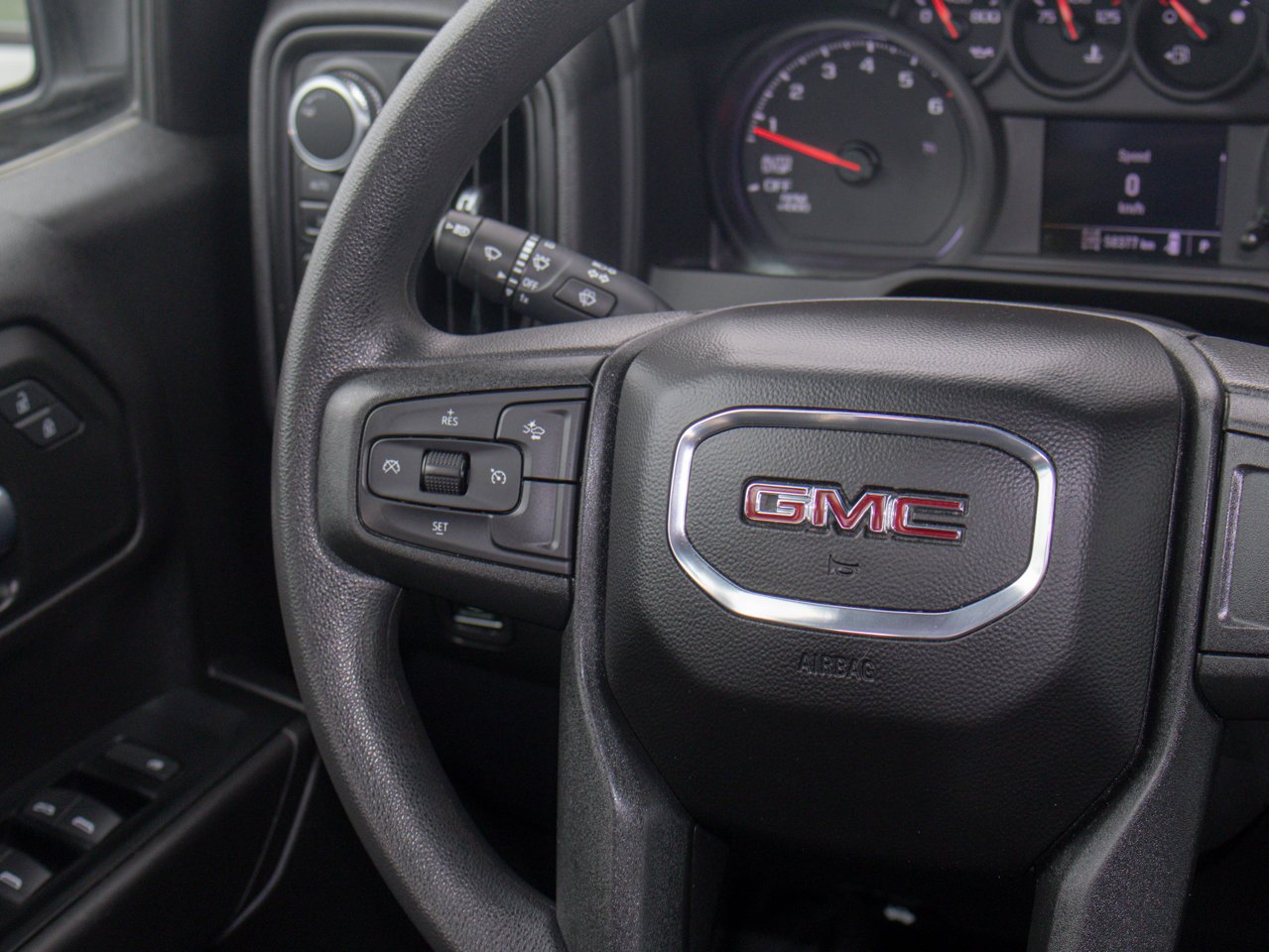 2023 GMC Sierra 1500 4WD Crew Cab 147 Pro White Sherwood Park - photo #23