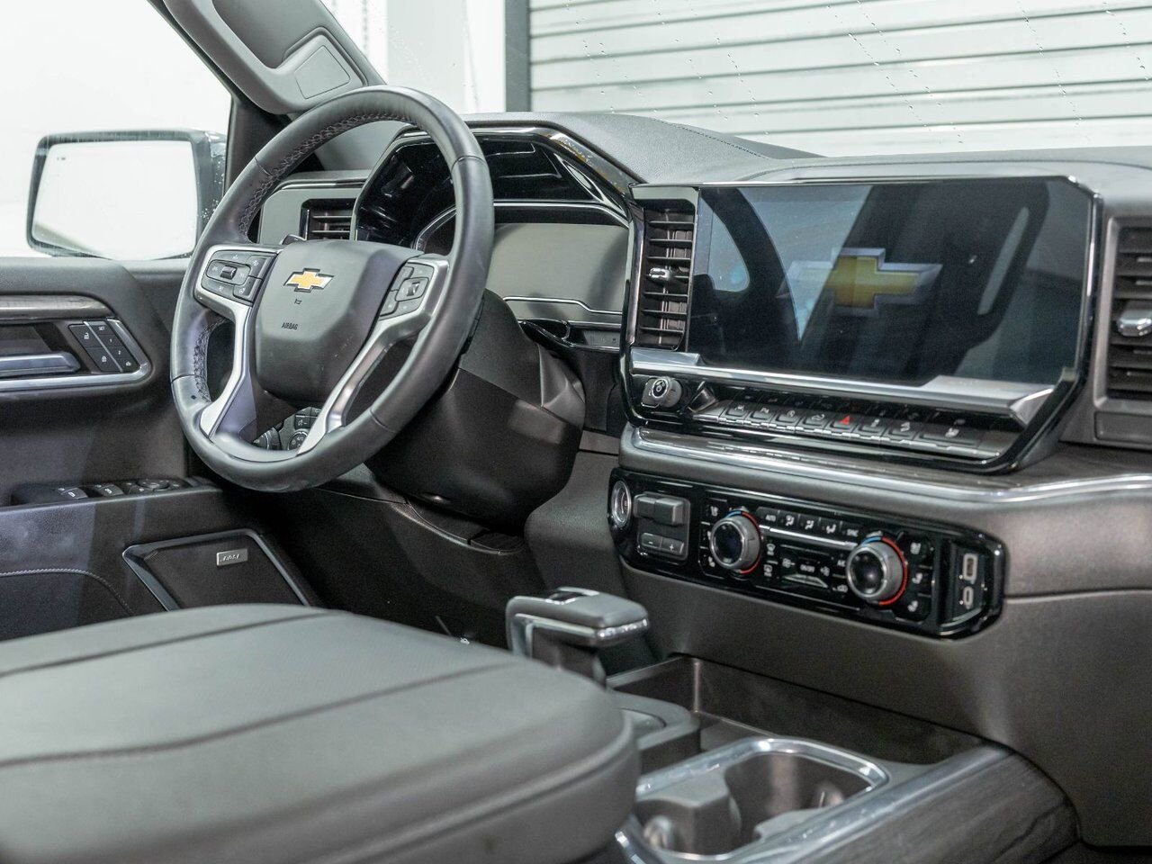 2023 Chevrolet Silverado 1500 LTZ Z71 CREW 4X4 V8 *NAV* CUIR SIÈGES VENTIL BOSE Black Saint-Jérôme - photo #29