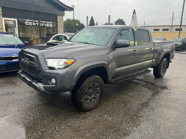 Toyota Tacoma Double Cab 4x4 2022 Gris