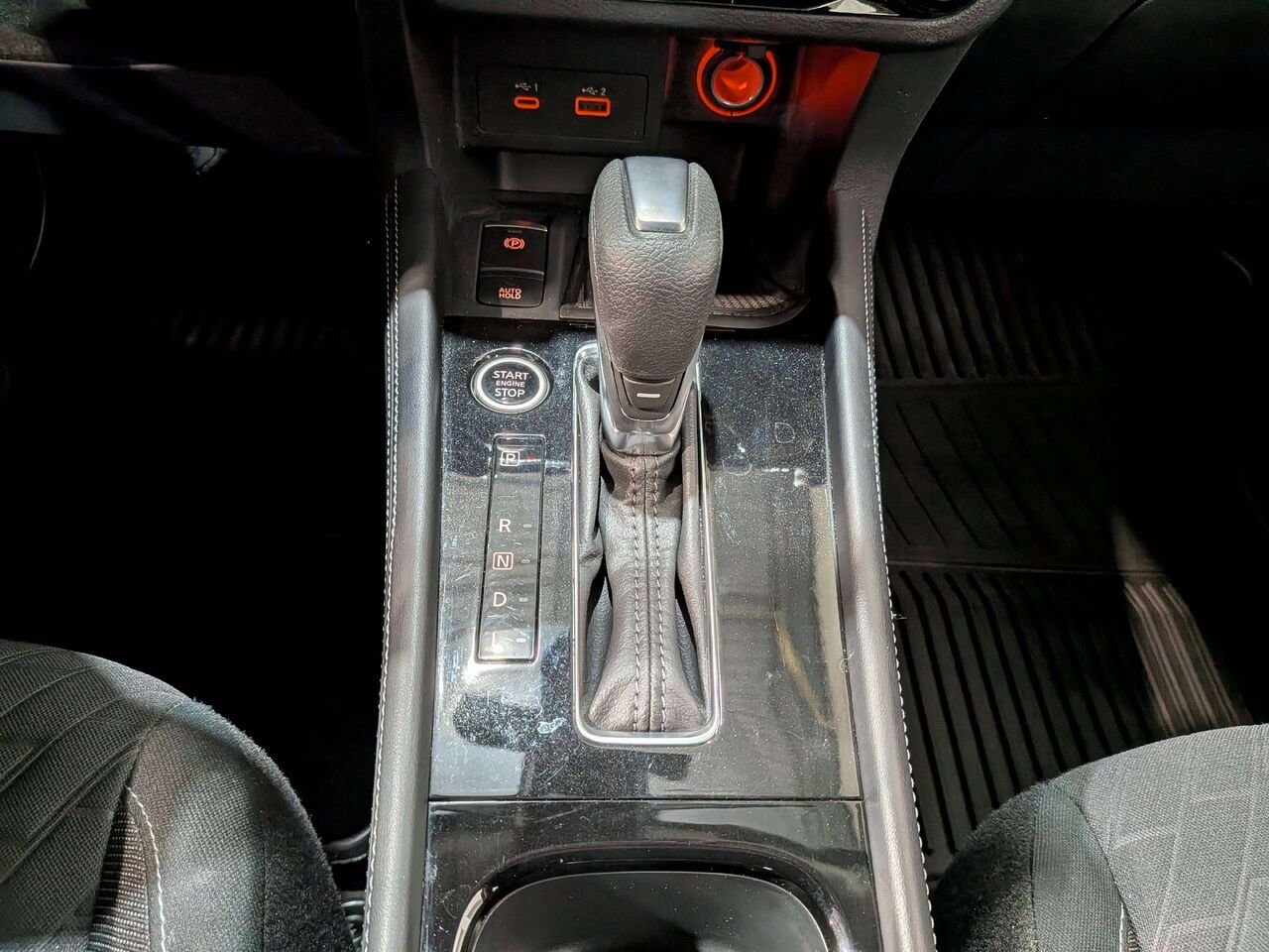2024 Nissan Kicks SV FWD Grey Val-David - photo #24