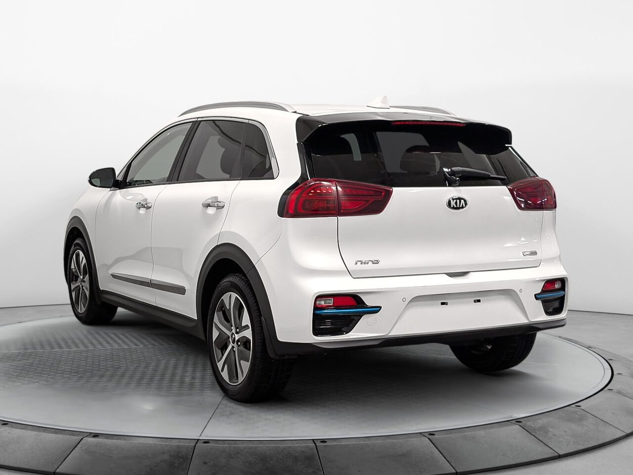 Kia NIRO EV SX Touring Toit Ouvrant Sièges Chauffants 2020 Sherbrooke - photo #3
