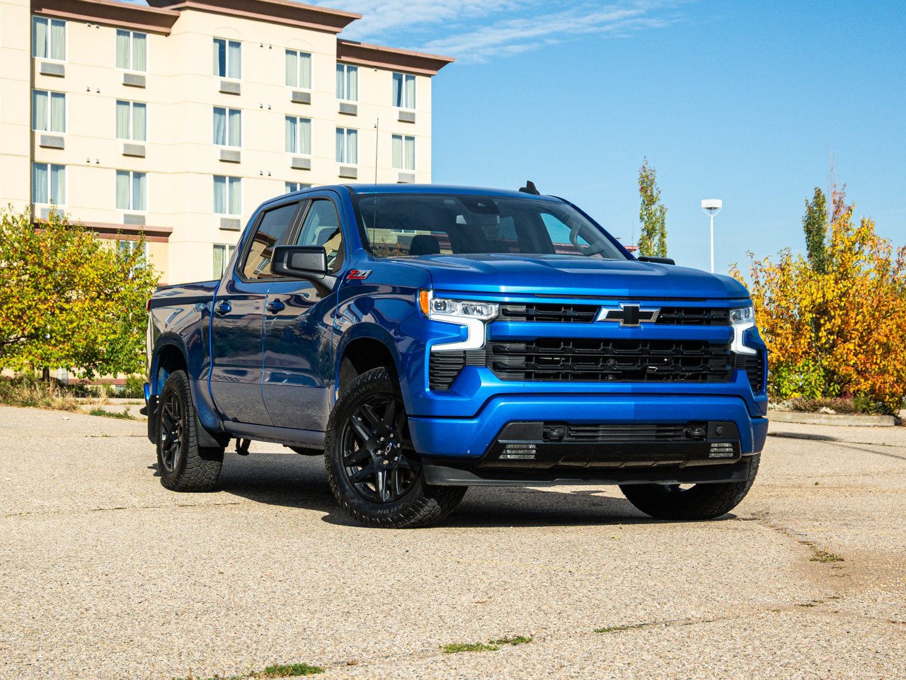 2022 Chevrolet Silverado 1500 4WD Crew Cab 147 RST Blue Sherwood Park - photo #1