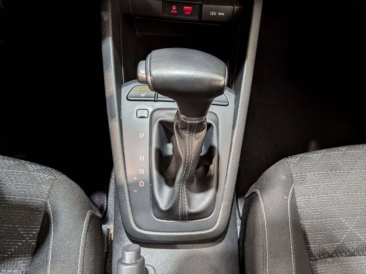 2018 Kia Rio 5-door LX Manual White Val-David - photo #22