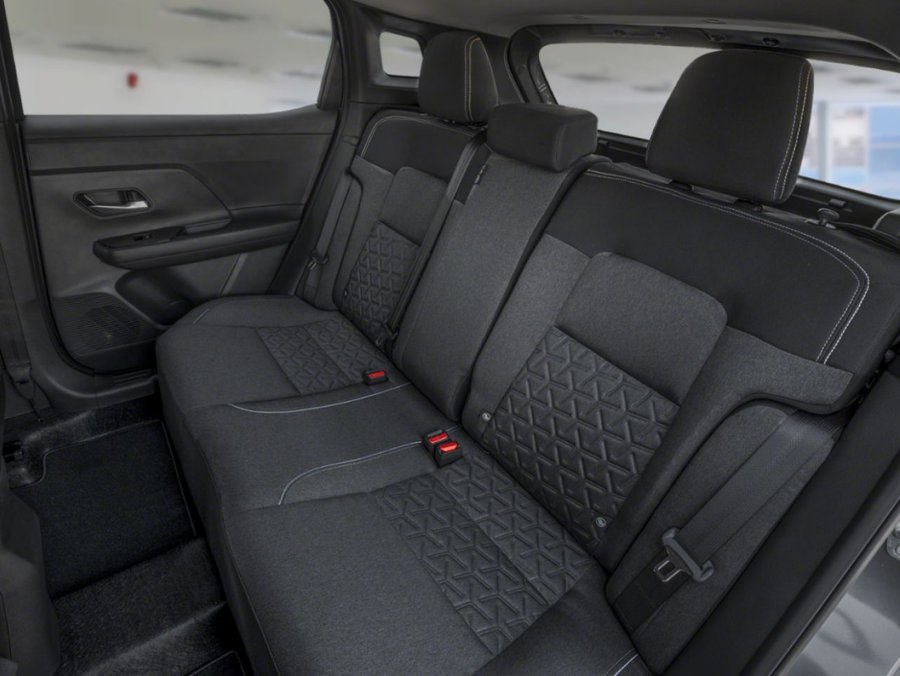 Nissan Kicks SV 2027 Super noir