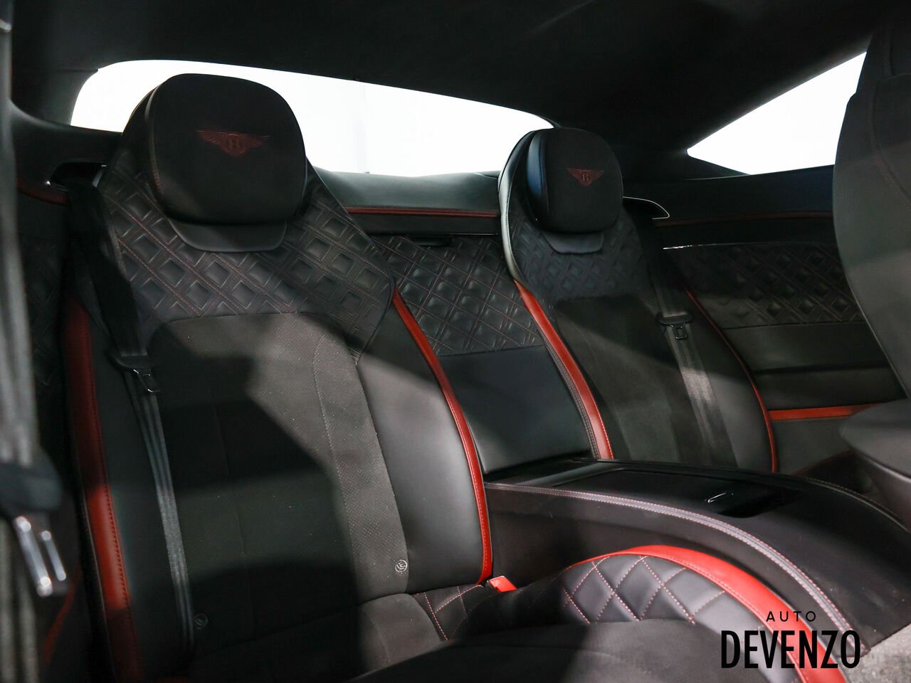 2022 Bentley Continental Grey Saint-Eustache - photo #11