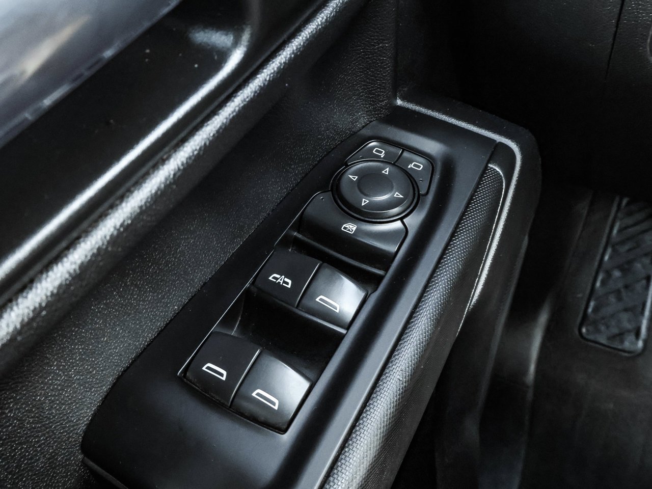 2023 GMC Sierra 1500 4WD Crew Cab 147 Pro Grey Sherwood Park - photo #18