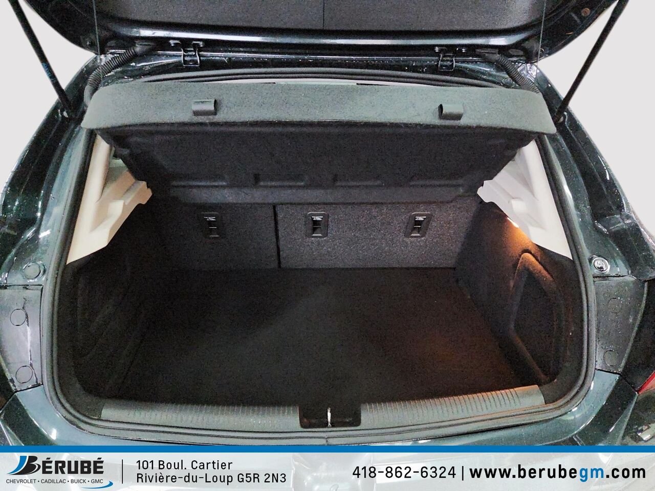 Chevrolet Cruze LT 1.6L à hayon 4 portes avec 1SH 2018 Noir Rivière-du-Loup - photo #5