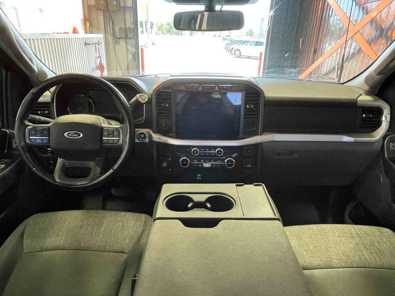 Ford F-150 XLT CREW 4X4 302A *TOIT* 3.5L ECOBOOST CAM 360 B&O 2022 Gris Saint-Jérôme - photo #11