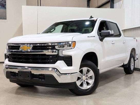 2025 Chevrolet Silverado 1500 4WD Crew Cab 147" LT White