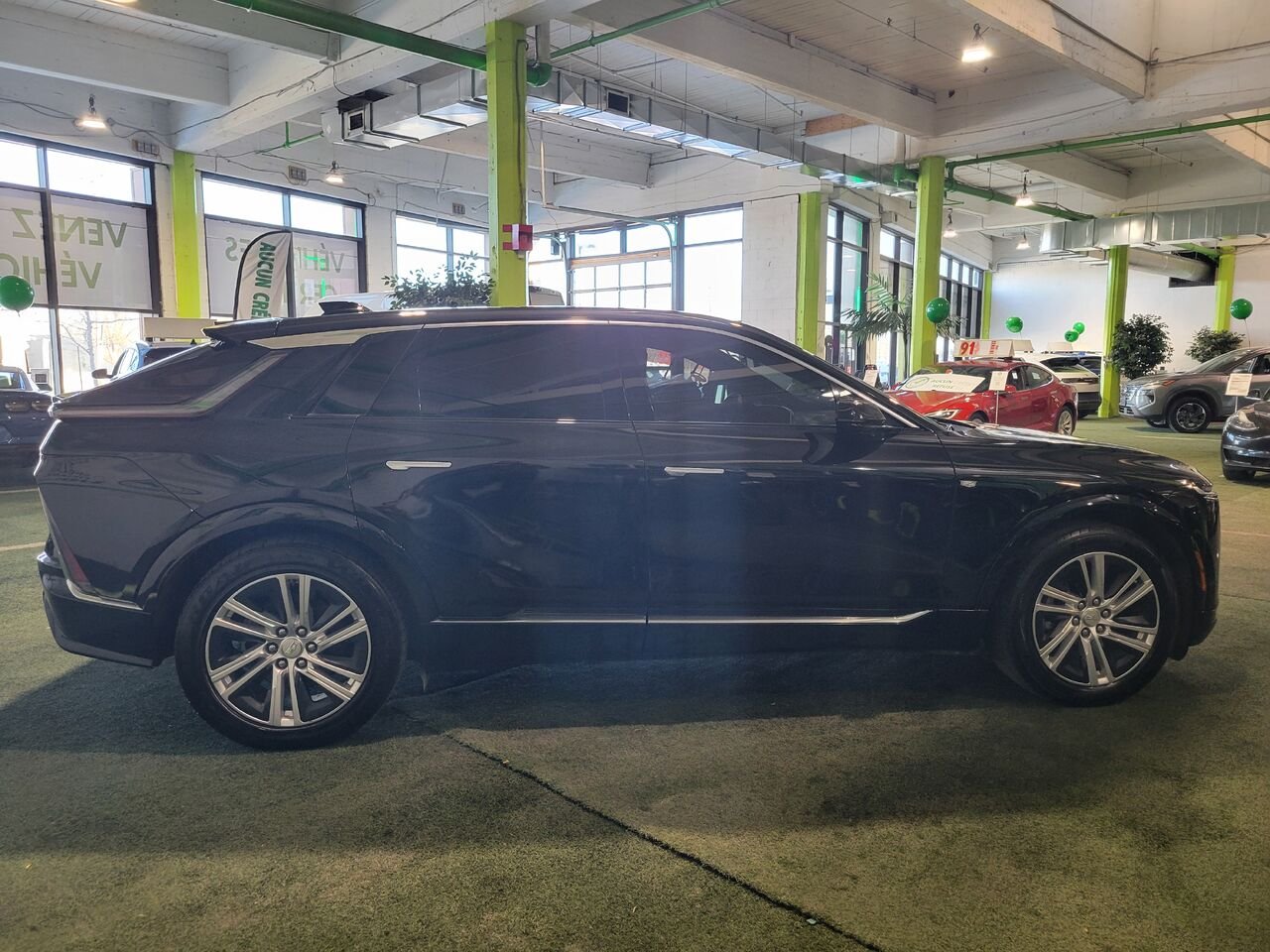 2024 Cadillac LYRIQ Black  - photo #6