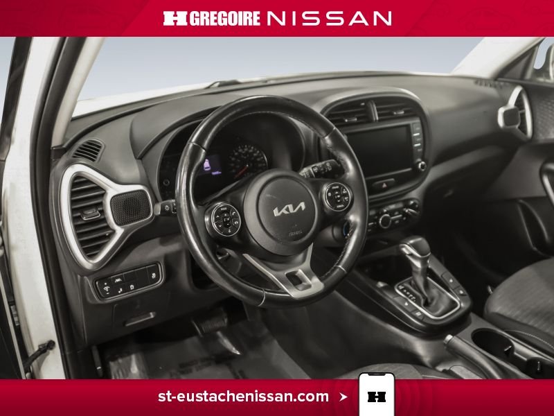 2022 Kia Soul White Saint-Eustache - photo #25