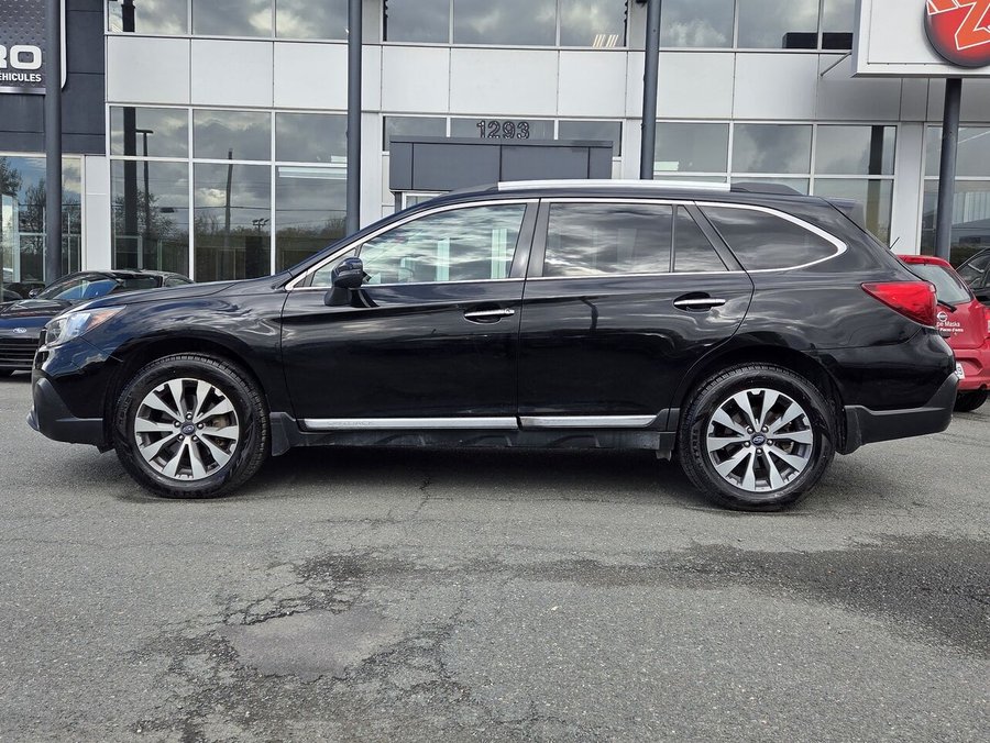Subaru Outback 3.6R Moteur 3.6L + Capacité de remorquage jusqu'à 2700LB 2019 Noir