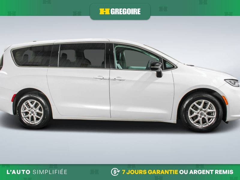 2024 Chrysler Pacifica White Laval - photo #10