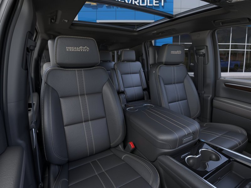 2026 CHEVROLET Suburban SUBURBAN 4WD HIGH COUNTRY (3LZ) BLACK Rivière-du-Loup - photo #5