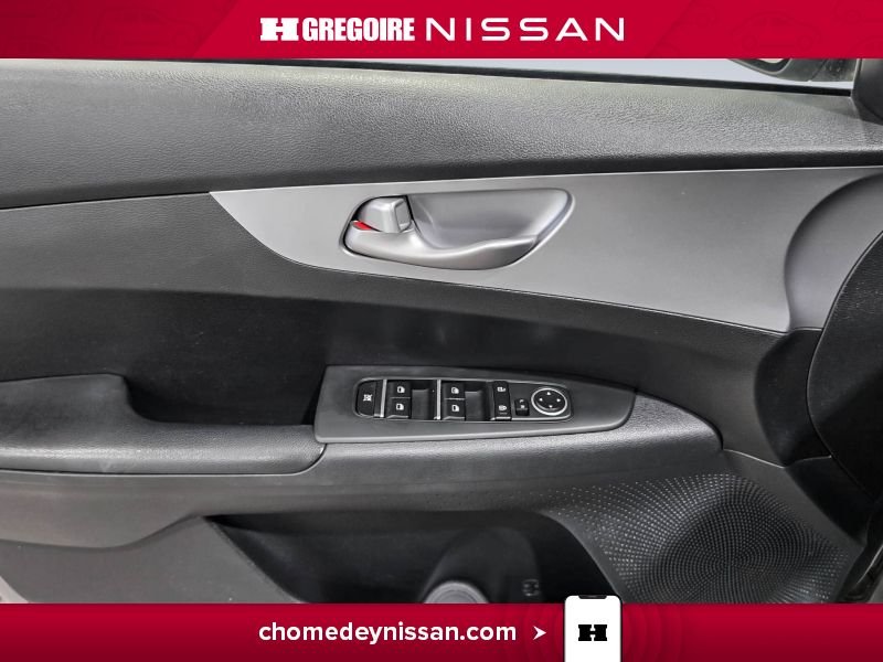 2024 Kia Forte Grey Laval - photo #12