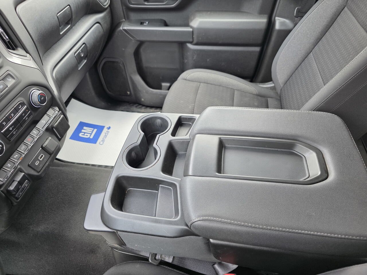 2024 Chevrolet Silverado 2500HD Custom Black Rouyn-Noranda - photo #38