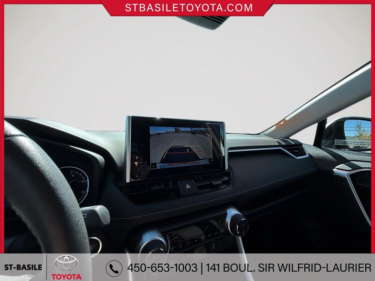 2025 TOYOTA RAV4 Hybrid White Saint-Basile-le-Grand - photo #19