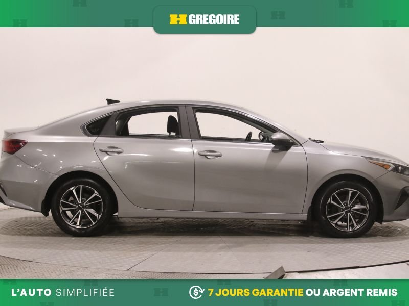 2022 Kia Forte Silver Blainville - photo #10
