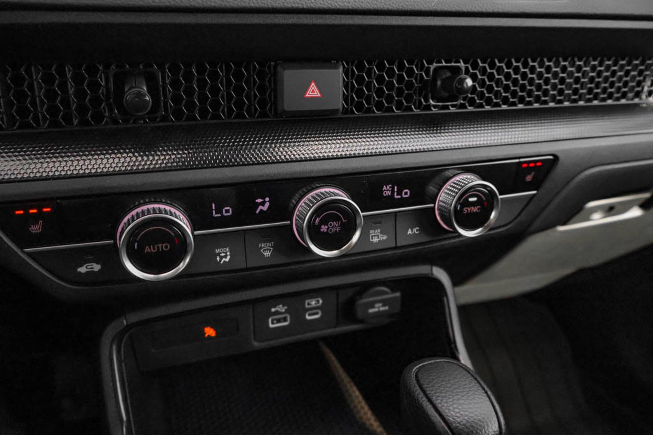 2025 Honda CR-V LX AWD White Sherwood Park - photo #23