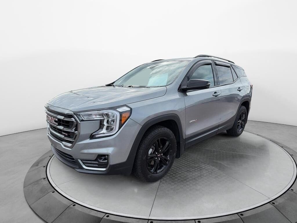 2023 GMC Terrain AT4 Grey Baie-Comeau - photo #0