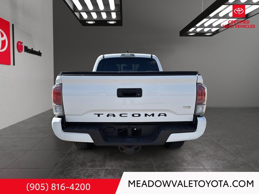 2022 Toyota Tacoma 4x4 Double Cab Auto White