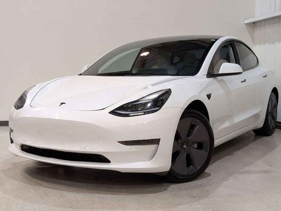 2022 Tesla Model 3 Standard Range RWD *Ltd Avail* White