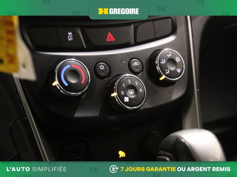 2019 Chevrolet Trax Red Blainville - photo #21