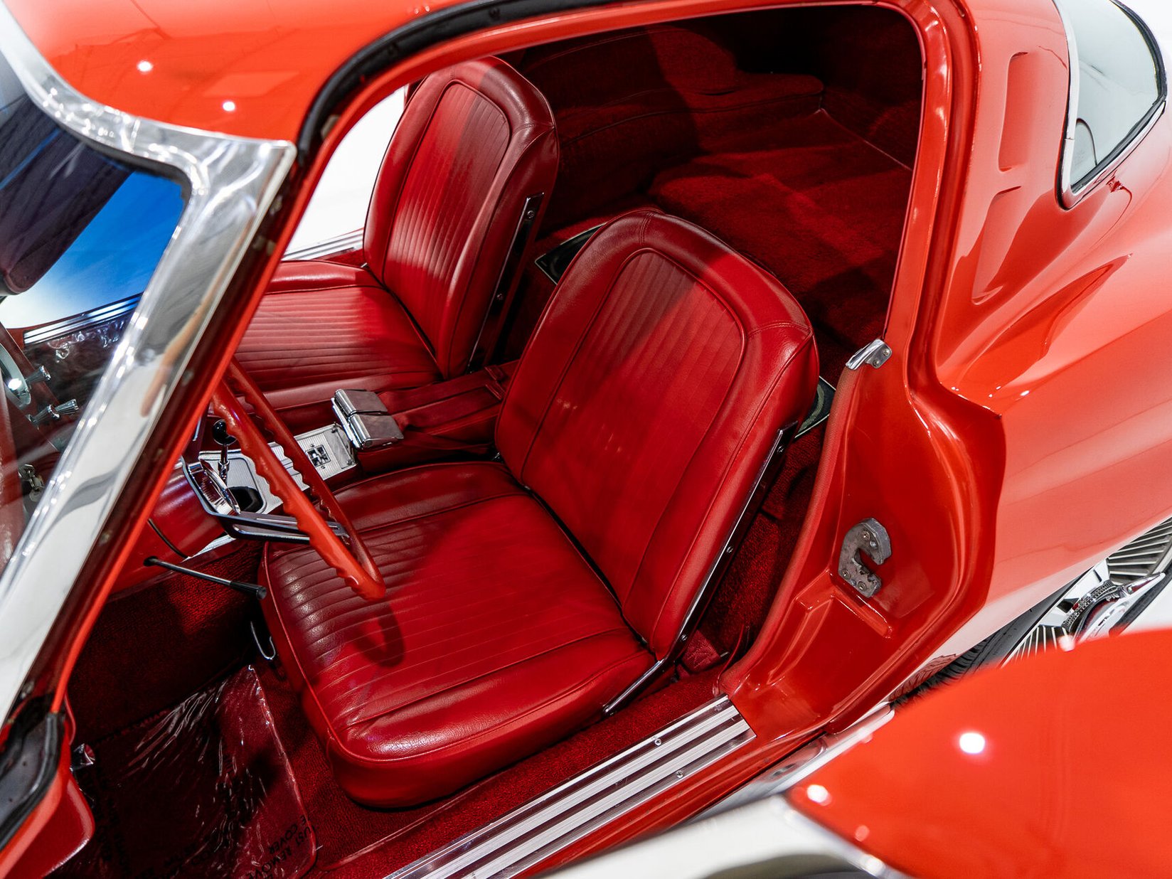 Chevrolet Corvette Split window matching# 327 Factory A/C | PRICE IN USD 1963 Rouge Montréal - photo #8