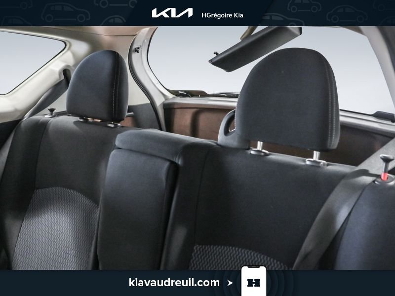 2018 Nissan Versa Note White Laval - photo #10