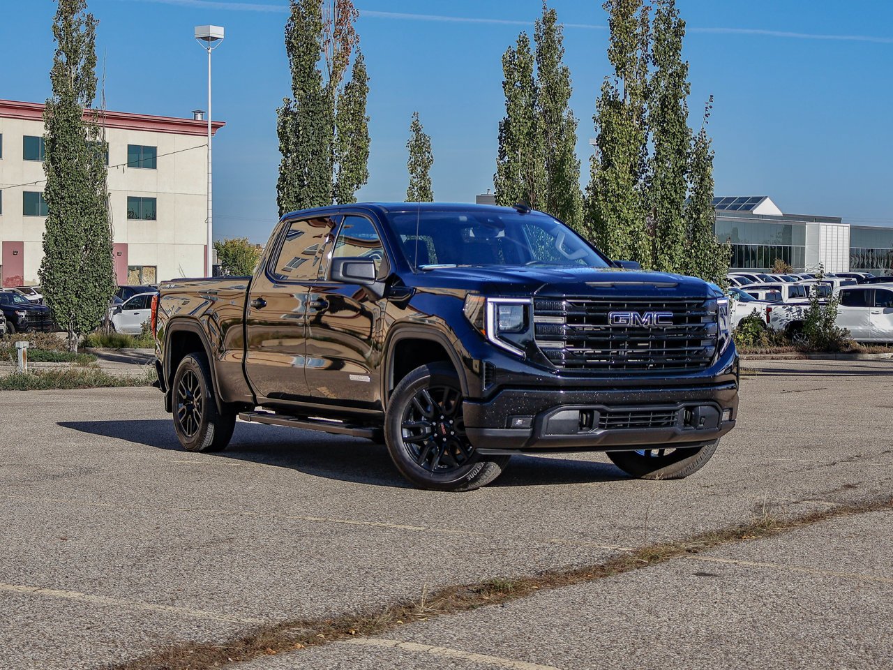 2024 GMC Sierra 1500 4WD Crew Cab 147 Elevation Black Sherwood Park - photo #1