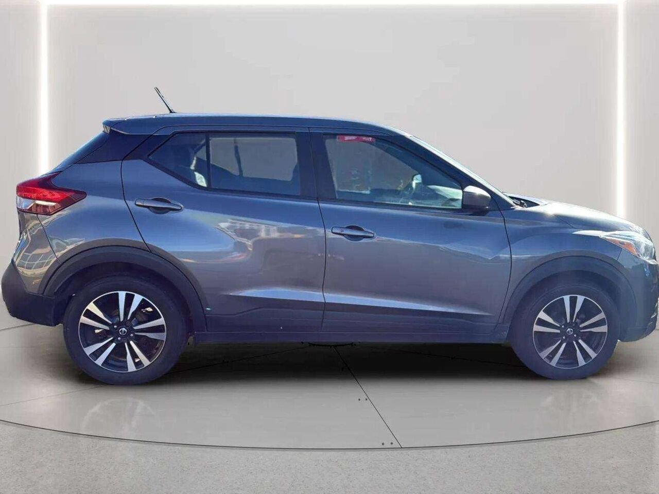 2020 Nissan Kicks SV Grey Gatineau - photo #5