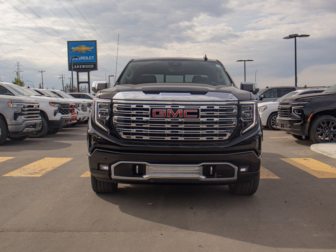 2025 GMC Sierra 1500 4WD Crew Cab 147 Denali Black Sherwood Park - photo #2