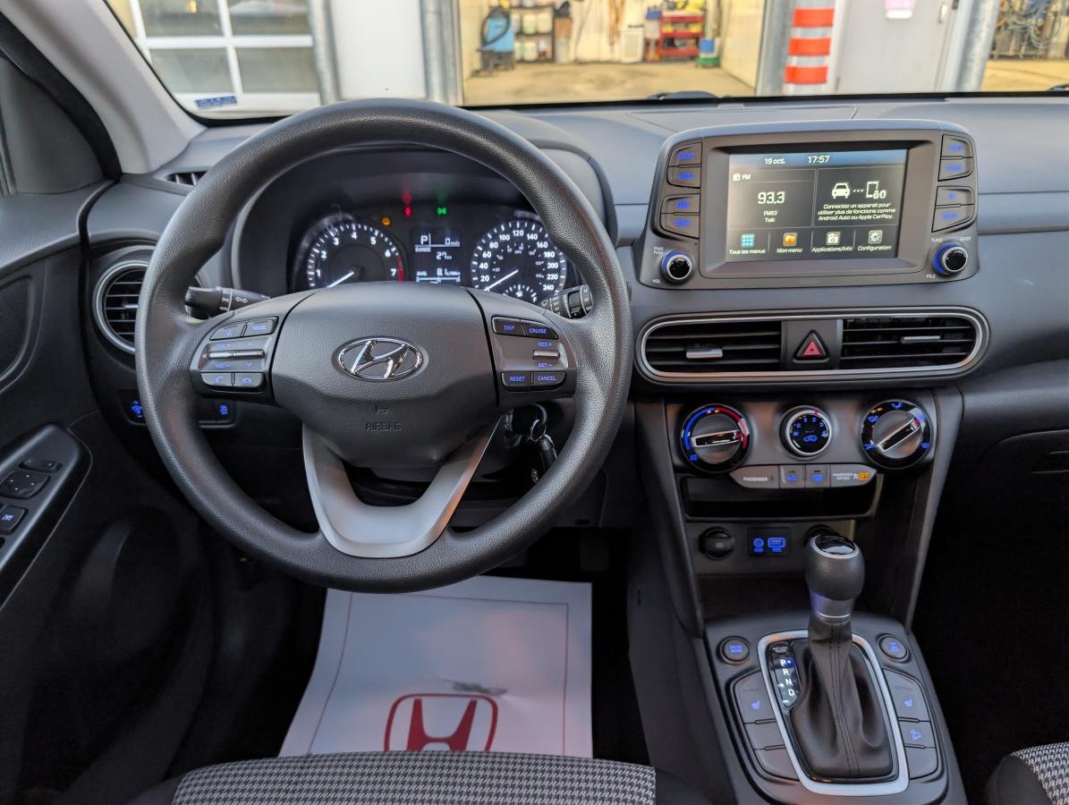 2021 Hyundai Kona Black  - photo #21