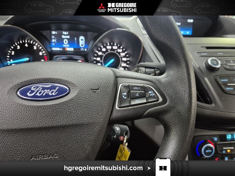 2018 Ford Escape White Laval - photo #22