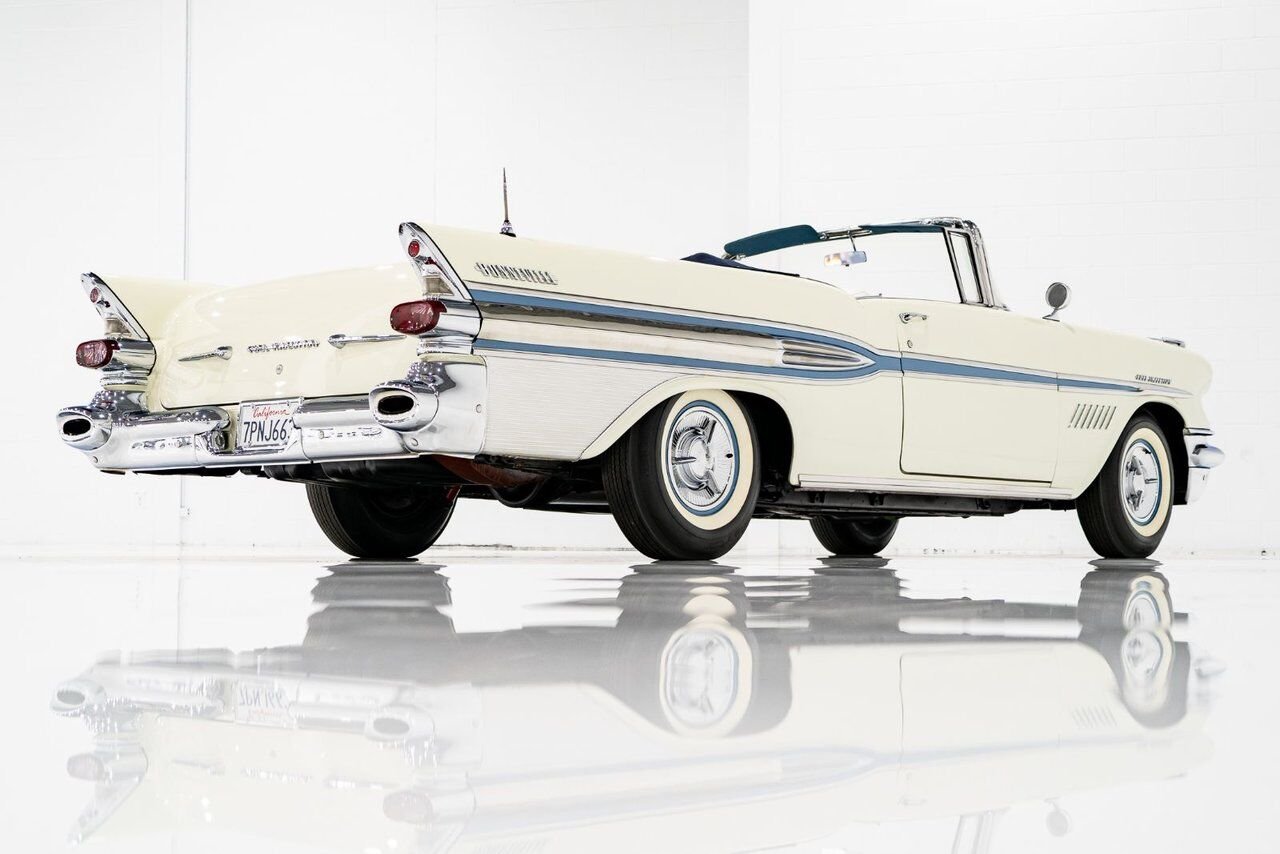 Pontiac Bonneville *PRICE IN USD* Fuel injected 347/315HP 1 of 630 produced 1957 Blanc Montréal - photo #26
