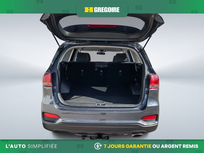 2020 Kia Sorento Grey Laval - photo #24