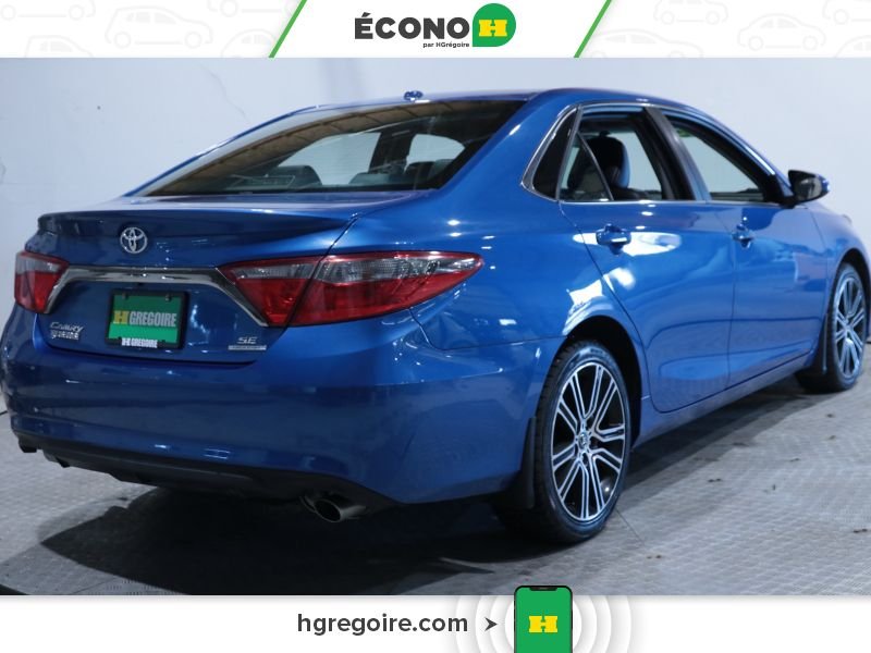 2016 Toyota Camry Blue Blainville - photo #7