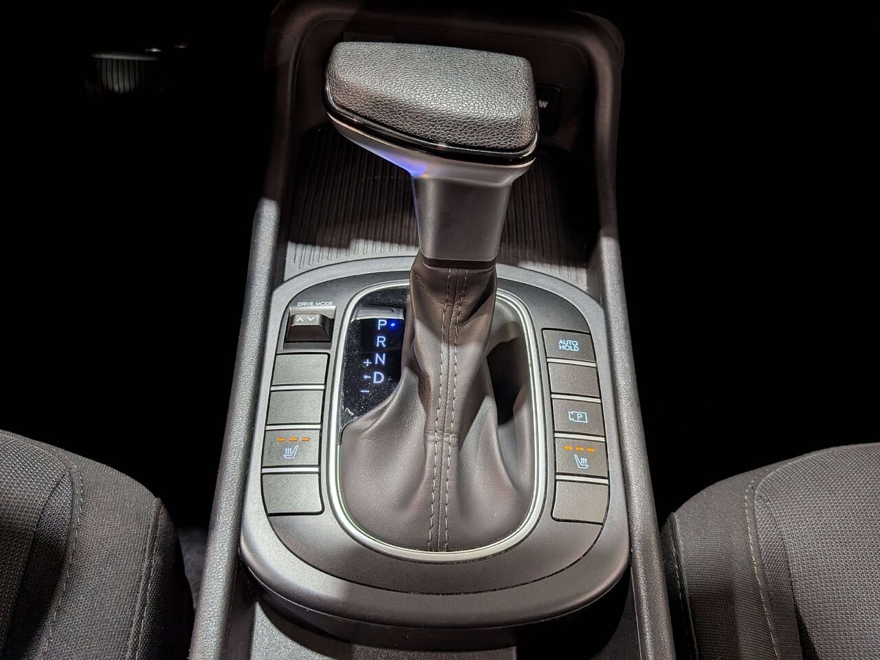 Hyundai Kona 2.0L Essential FWD 2024 Blanc Val-David - photo #24